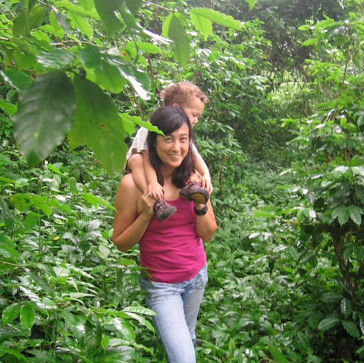 Elizabeth Chang Photo 44