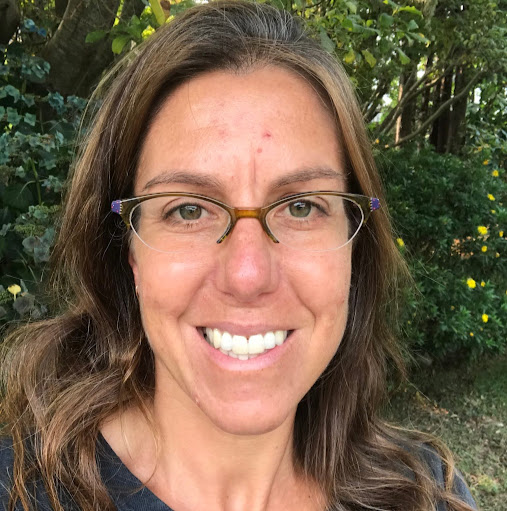 Julie Smiley Photo 4