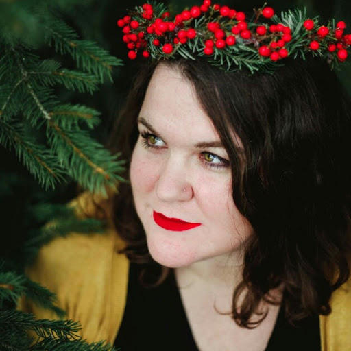 Kelly Gilbert Photo 35