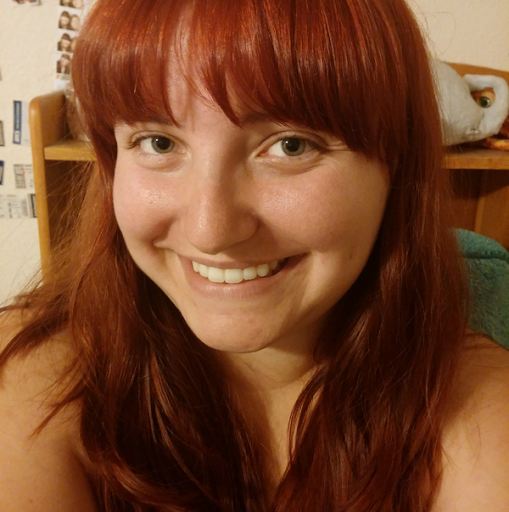 Sara Schultz Photo 19