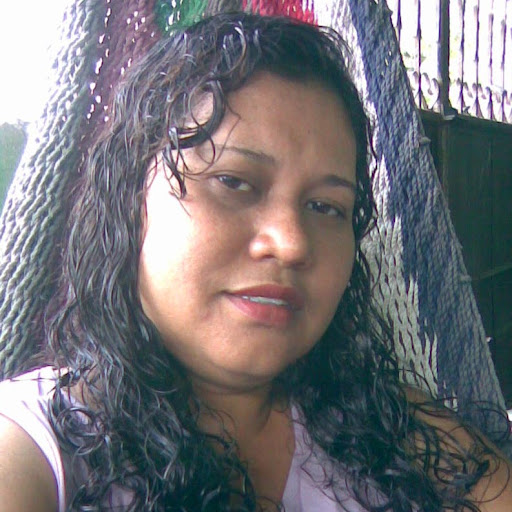 Janett Gomez Photo 16