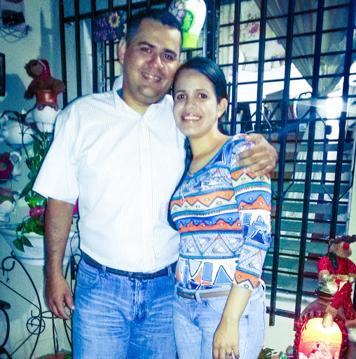 Julian Rivas Photo 15