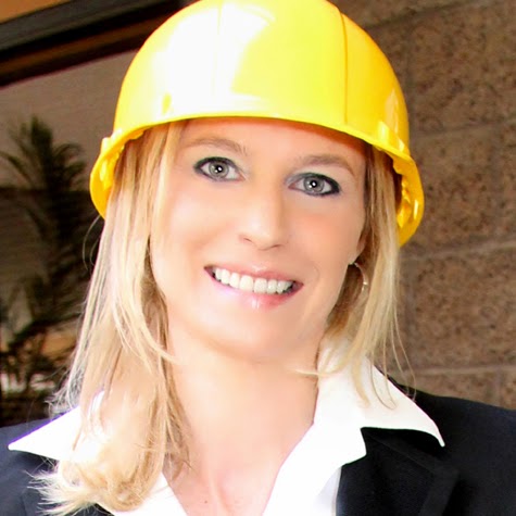 Laura Harvey Photo 15