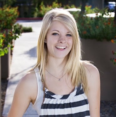 Kelly Leo Photo 14