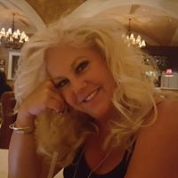 Shelley Elliott Photo 28