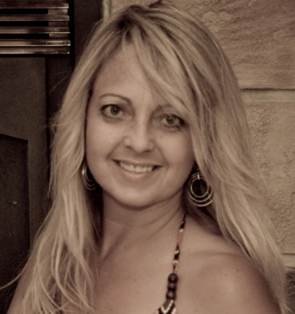 Michelle Harvey Photo 27