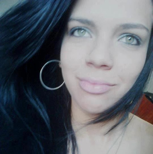 Kathleen Fernandes Photo 8