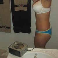 Violet Howell Photo 6