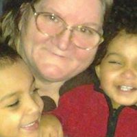 Loretta Harper Photo 16