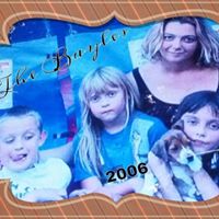 Jennifer Bayles Photo 4