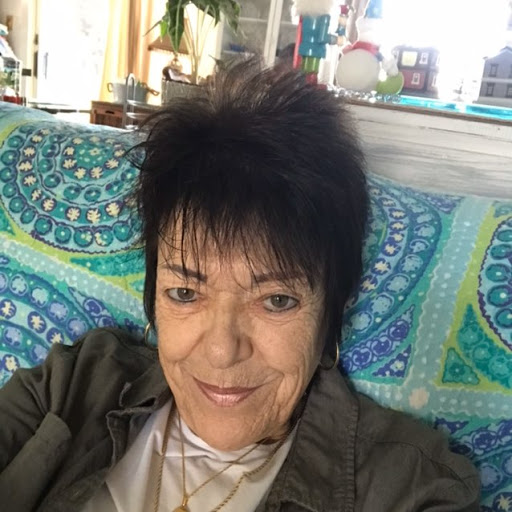 Suzanne Sullivan Photo 27