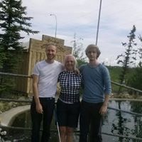 Sarah Yates Photo 24