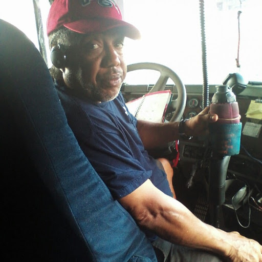 Earl Richardson Photo 16