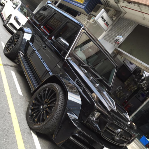 Michael Leung Photo 38