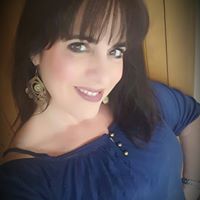 Lisa Hull Photo 7