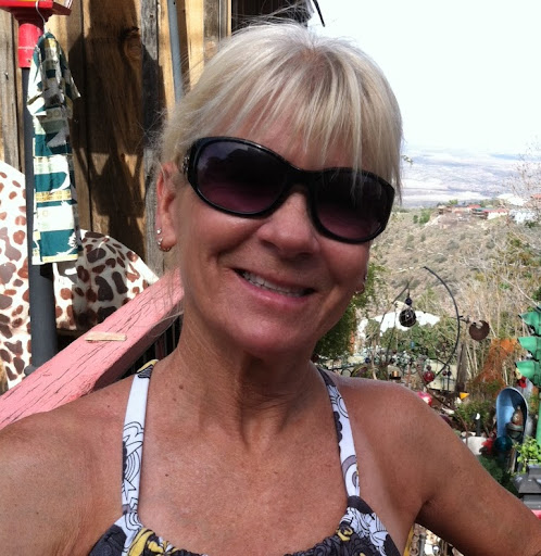 Susan Nichols Photo 32