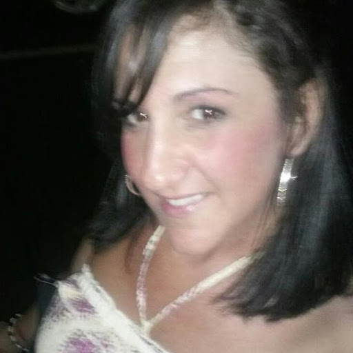 Tracy Medeiros Photo 16