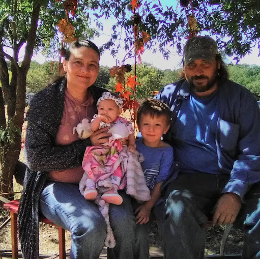 Amber Russell Photo 18