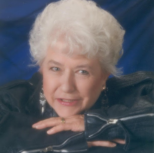 Ruth Duckworth Photo 5 Ruth Duckworth Photo 5