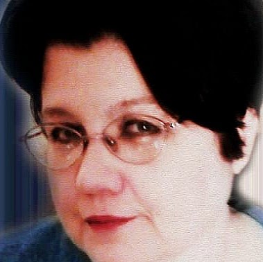 Suzanne Castro Photo 8