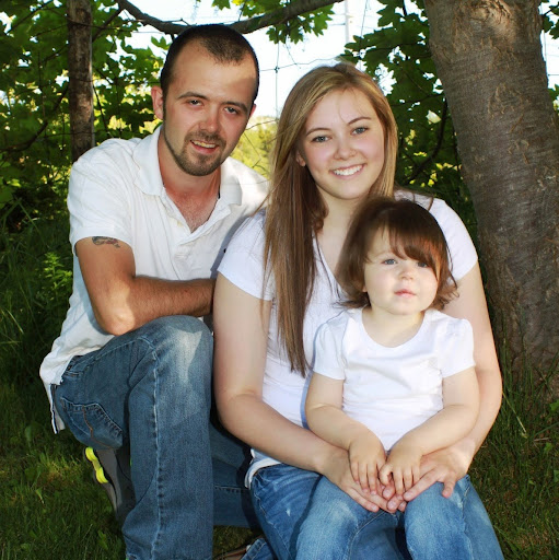 Aimee Mercer Photo 3