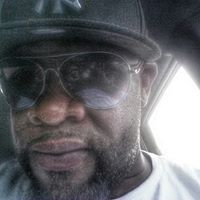 Miles Gordon Photo 32