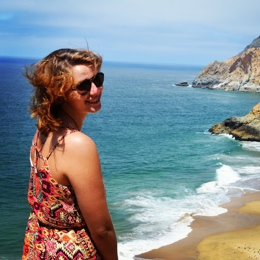 Lucinda Calvert Photo 9