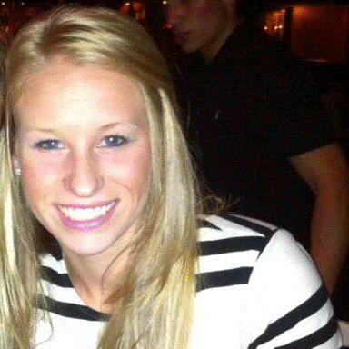 Danielle Hunt Photo 35