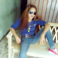 Christine Villar Photo 6