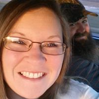 Elizabeth Collins Photo 22