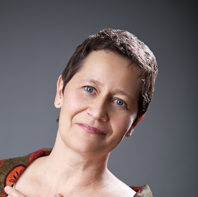 Susan Lange Photo 27