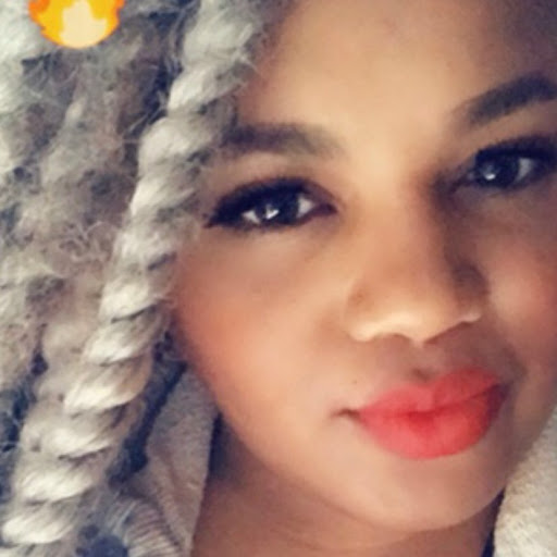 Jennifer Perry Photo 48