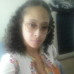 Tia Tucker Photo 13