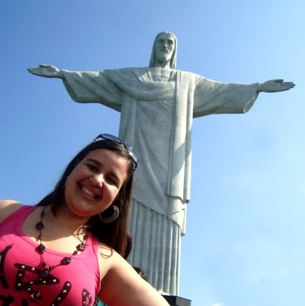 Michelle Alvarenga Photo 21