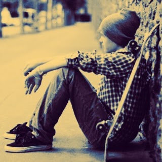 Joseph Quinn Photo 35