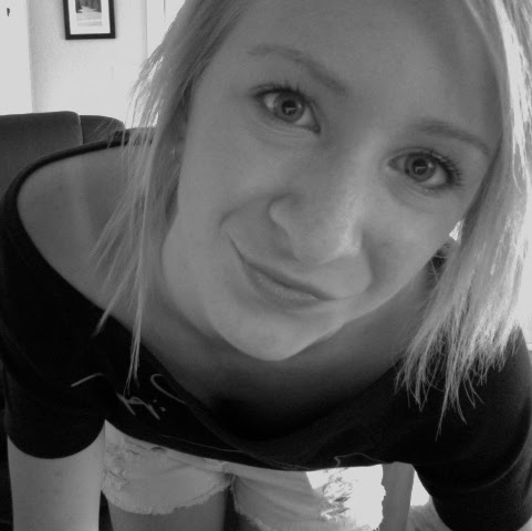 Jess Morrison Photo 14