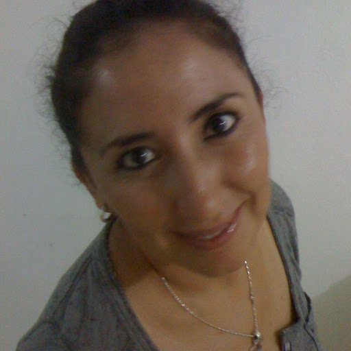 Brenda Robles Photo 26