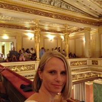 Laura Enlow Photo 13