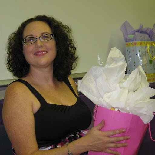 Rebecca Lujan Photo 16