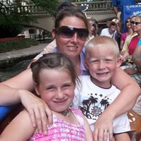 Alyssa Roach Photo 6