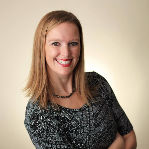 Rachel Hanson Photo 14