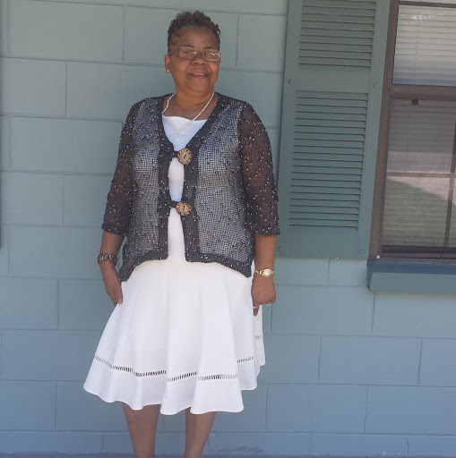 Belinda Jones Photo 33