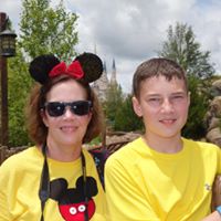 Laurie Hamilton Photo 23