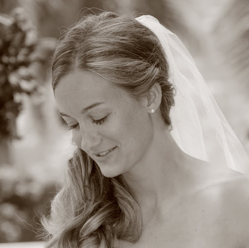 Sarah Cole Photo 48