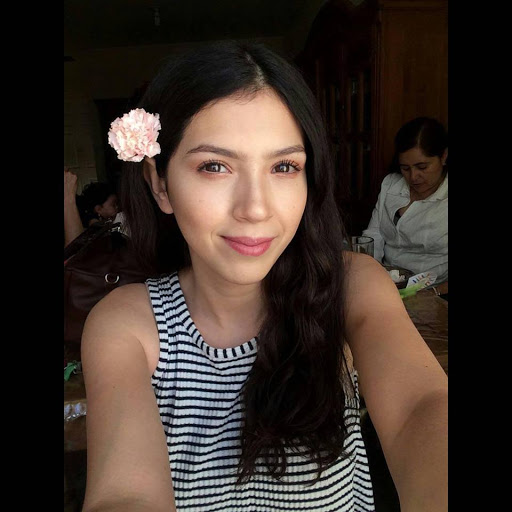 Cindy Monroy Photo 4