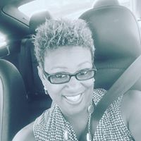 Nicole Perry Photo 9