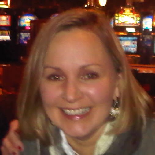 Kimberly Holland Photo 35