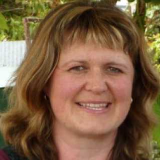 Mandy Saunders Photo 4