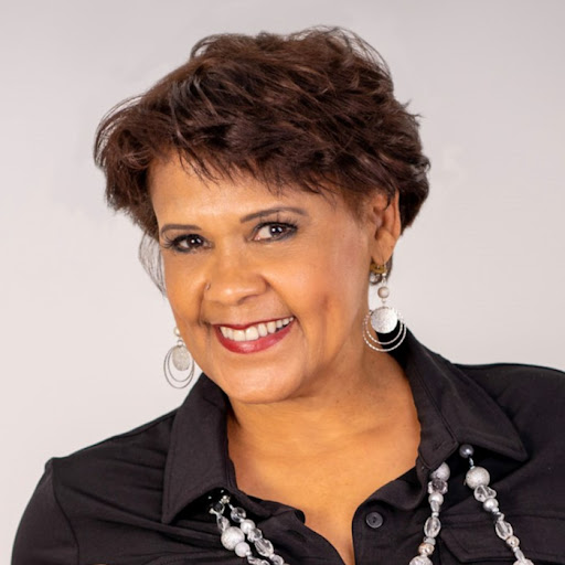 Pamela Byrd Photo 24