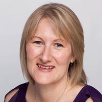 Julie Hawkes Photo 8